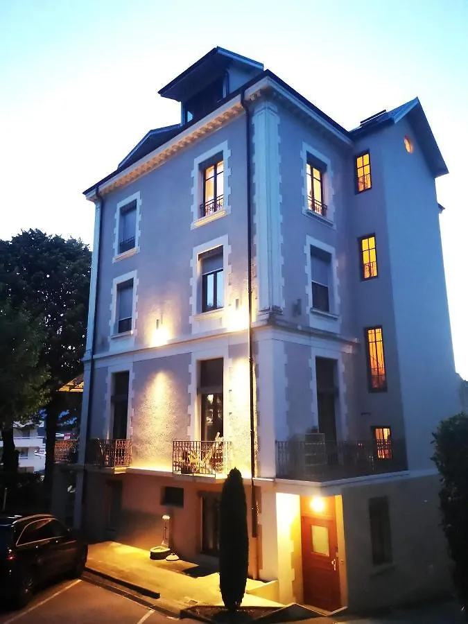 T2 3* Hyper Centre D'Aix-Les-Bains Parking Prive Apartment