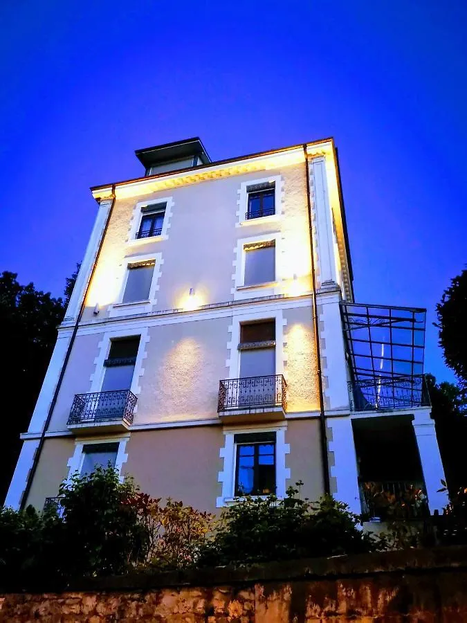 T2 3* Hyper Centre D'Aix-Les-Bains Parking Prive Apartment